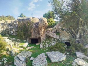 Escursioni-Talana-Domus de janas Silla Caccari